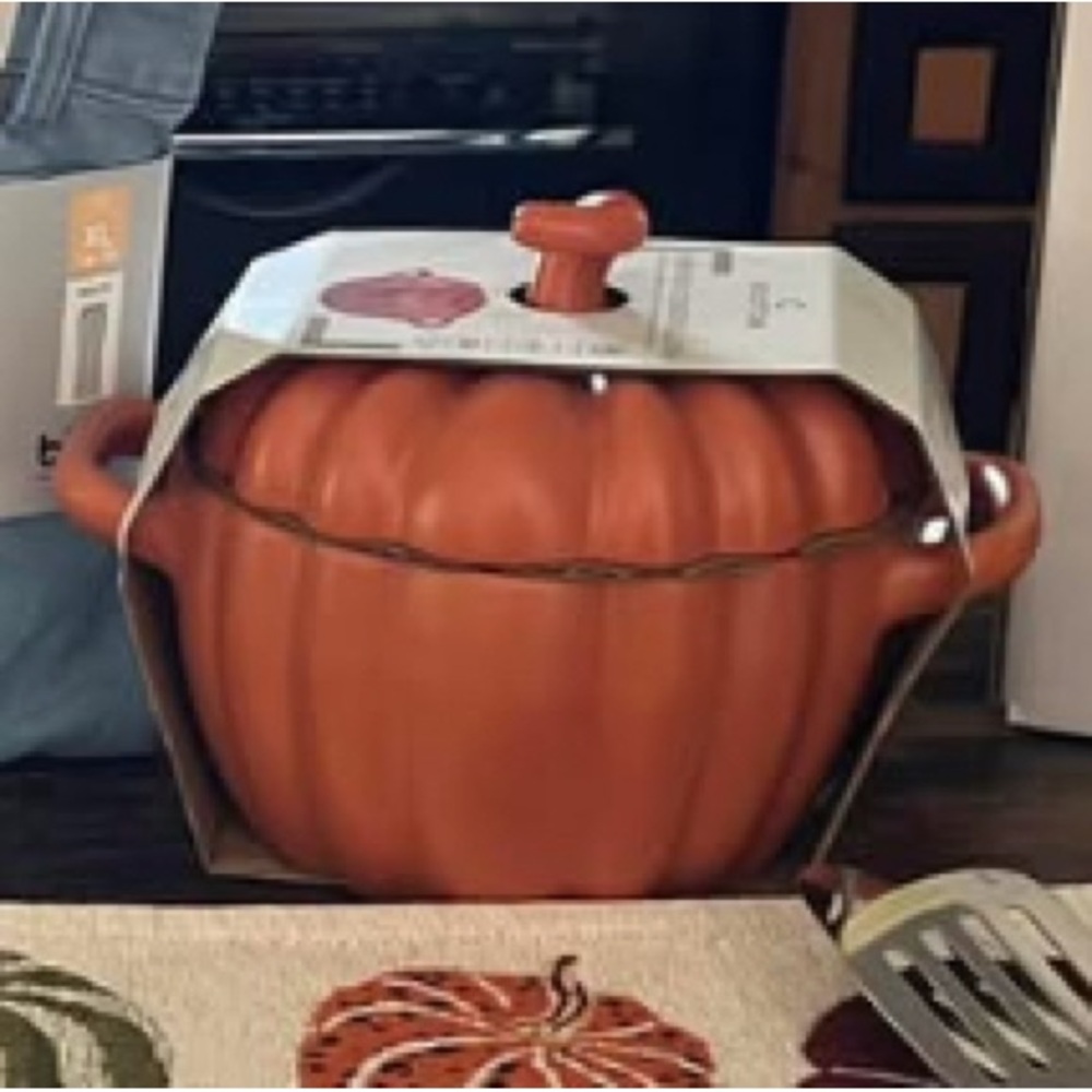 RESERVED - Orange Pumpkin-Shaped Dutch Oven